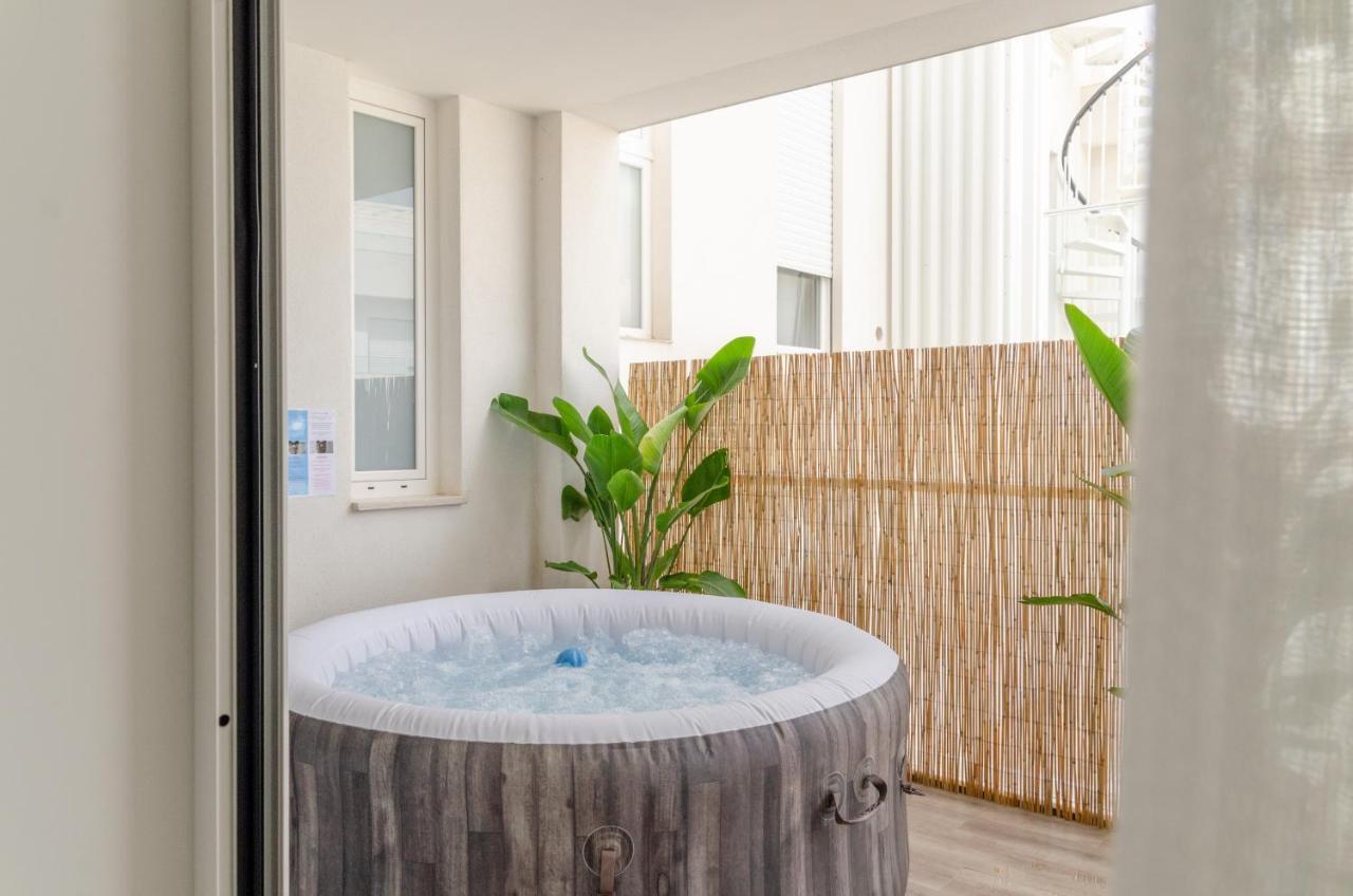 דירות פולינאנו א מארה Apulialux Polignano High Class / Jacuzzi + Parking מראה חיצוני תמונה